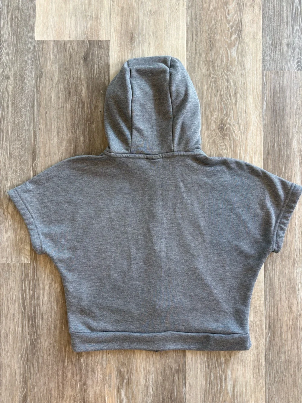 Girl’s Nike Dry Core Studio Short Sleeve Hoodie with Pink Swoosh size M 10-12